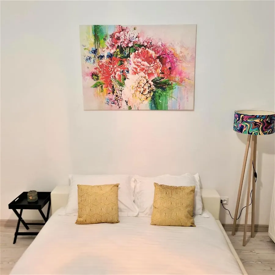 Central Bucharest World Apart-Hotel Appartamento